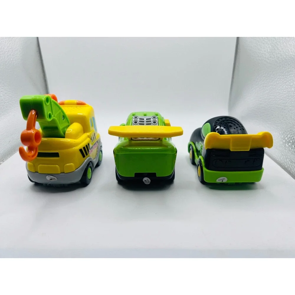 V-Tech Go Go Smart Wheels Tow Truck‎ And 2 Race Cars Lot Works Toddler Toys